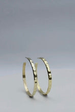 Load image into Gallery viewer, large-hoop-earrings