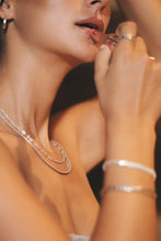 Load image into Gallery viewer, mini-hoop / small-earrings