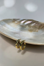 Load image into Gallery viewer, mini-hoop / small-earring