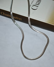 Load image into Gallery viewer, herringbone chain / herringbone necklaces