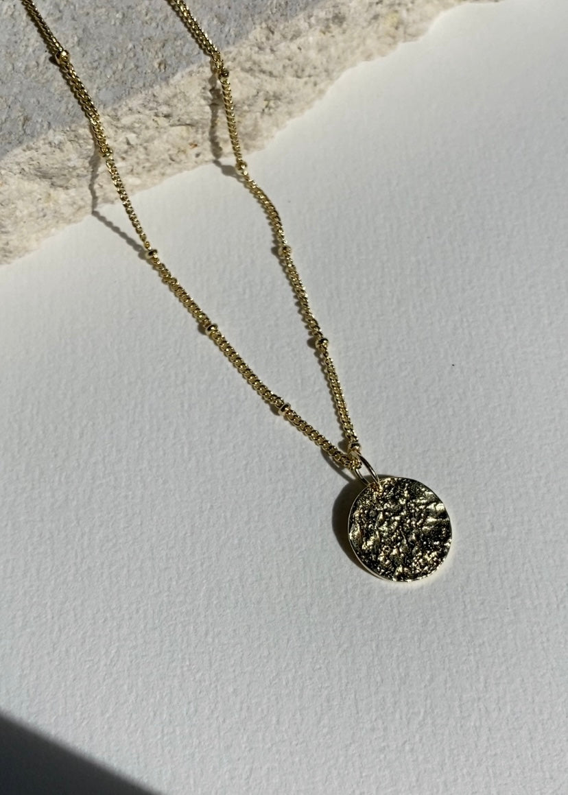 gold necklace / round necklace